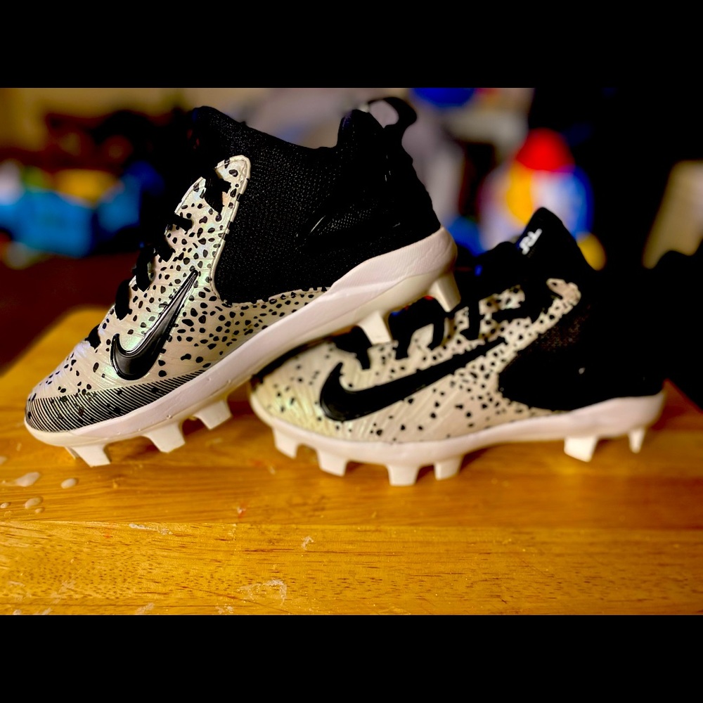Only worn once Nike “Mike Trout signature” cleats